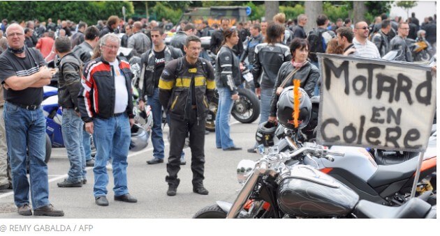 Motards en colère.jpg
