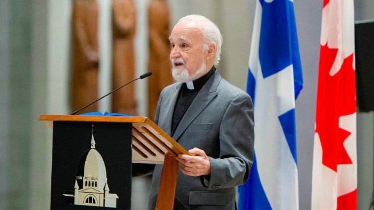 Montréal: Un prêtre poignardé en pleine&nbsp;messe!
