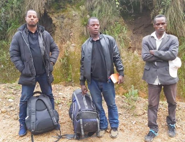 Photos de Kizito voulant s'enfuir.